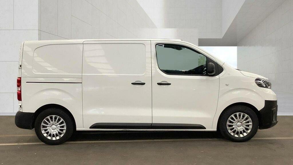 Toyota PROACE 1.5D Icon Medium Panel Van Mwb Euro 6 Ss 6Dr White #5