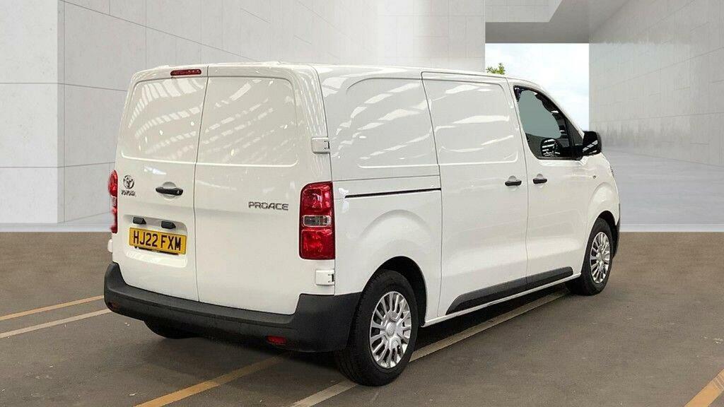 Toyota PROACE 1.5D Icon Medium Panel Van Mwb Euro 6 Ss 6Dr White #6