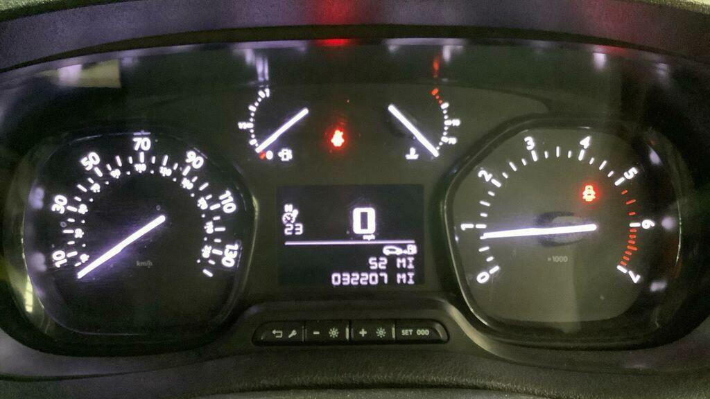 Toyota PROACE 2.0D Active Long Panel White #8