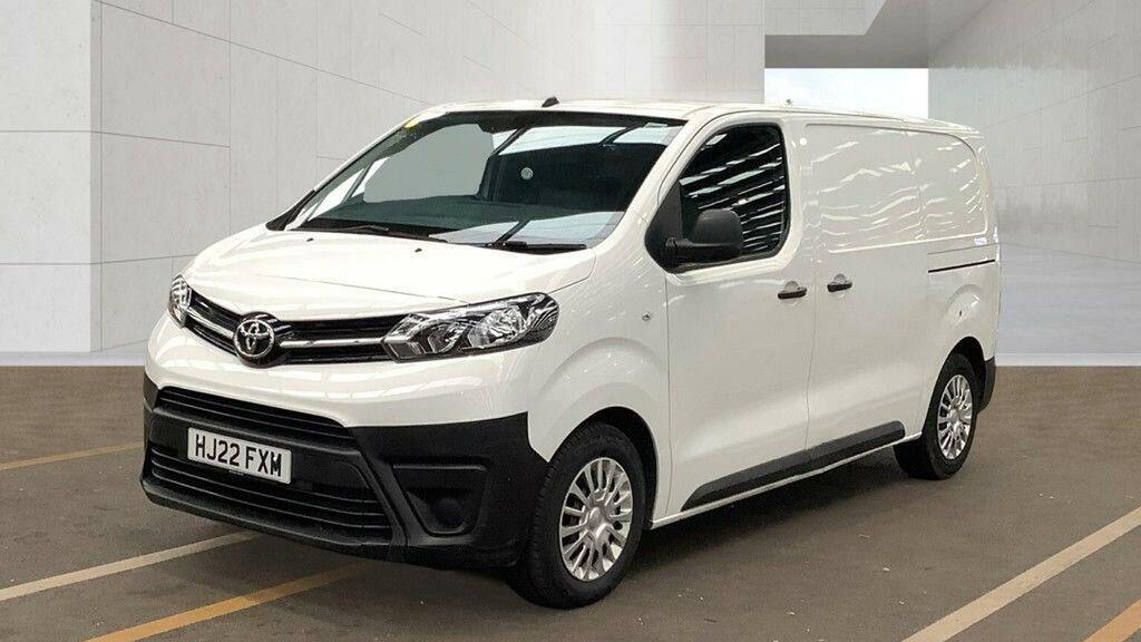 Toyota PROACE 1.5D Icon Medium Panel Van Mwb Euro 6 Ss 6Dr White