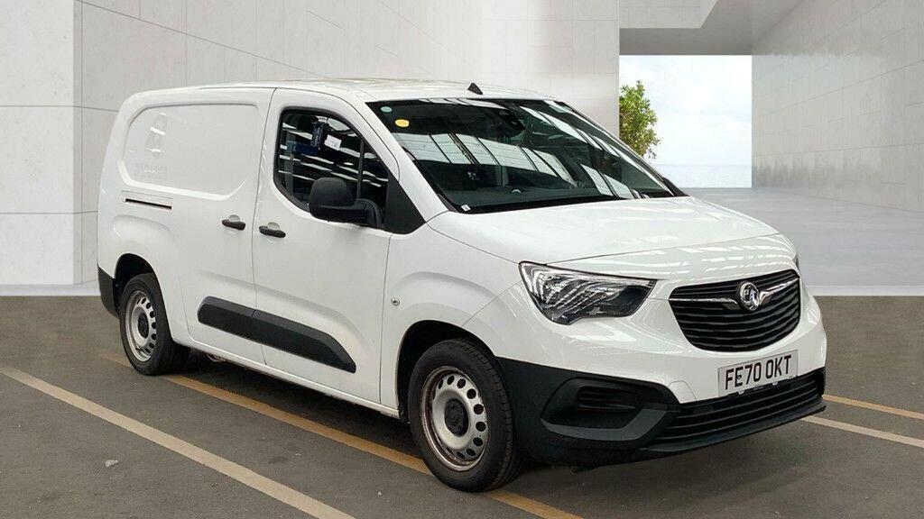 Vauxhall Combo 1.5 Turbo D 2300 Edition Crew Van L2 Euro 6 Ss White #4