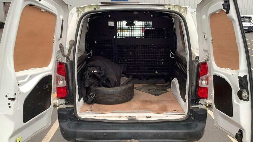Vauxhall Combo 1.5 Turbo D 2300 Sportive Crew Van Double Cab Grey #10