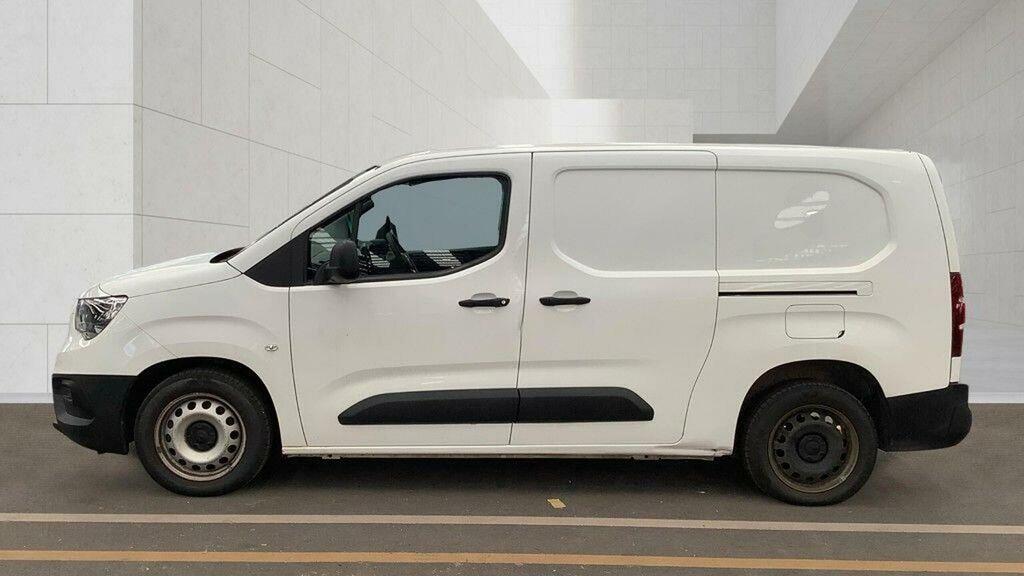 Vauxhall Combo 1.5 Turbo D 2300 Edition Crew Van L2 Euro 6 Ss White #2