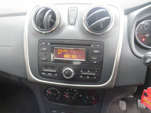 Dacia Sandero Stepway 1.5 Dci Laureate Blue #15