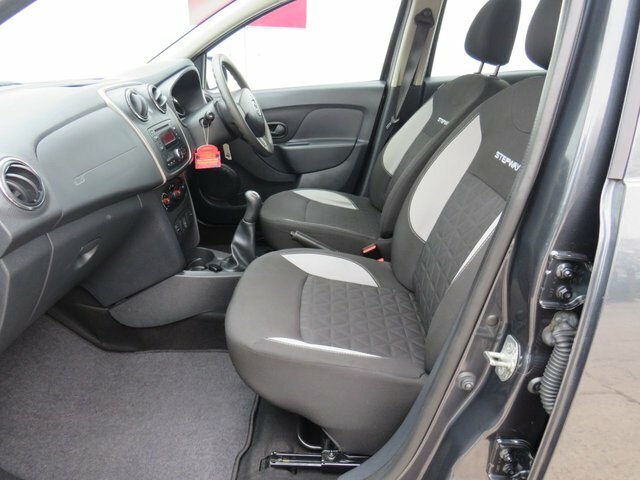 Dacia Sandero Stepway 1.5 Dci Laureate Blue #9