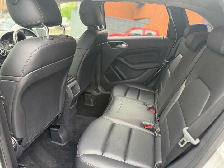 Mercedes-Benz B Class B180 Cdi Blueefficiency Sport White #24