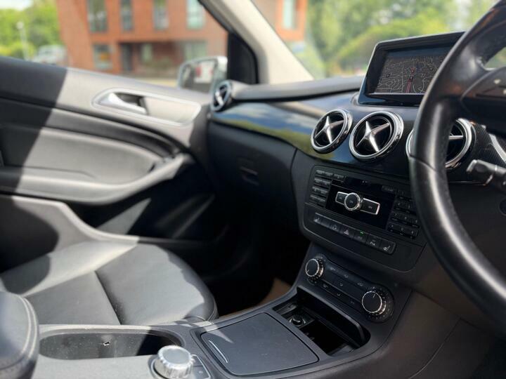 Mercedes-Benz B Class B180 Cdi Blueefficiency Sport White #19