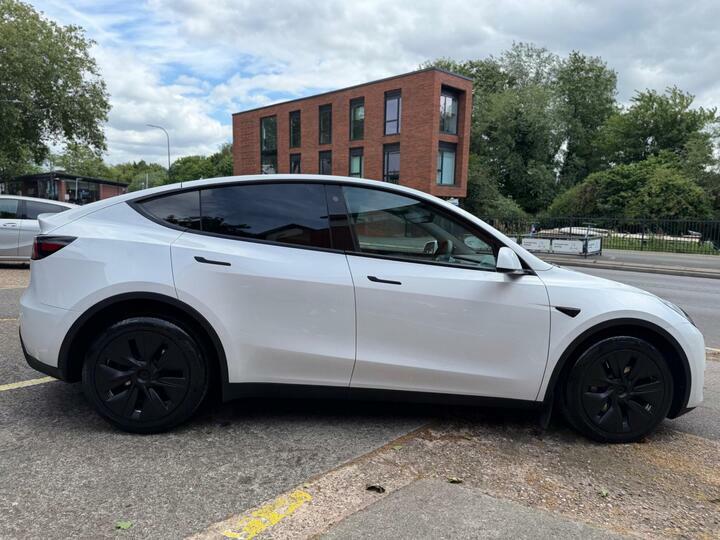 Tesla Model Y Dual Motor Long Range 4Wde White #5