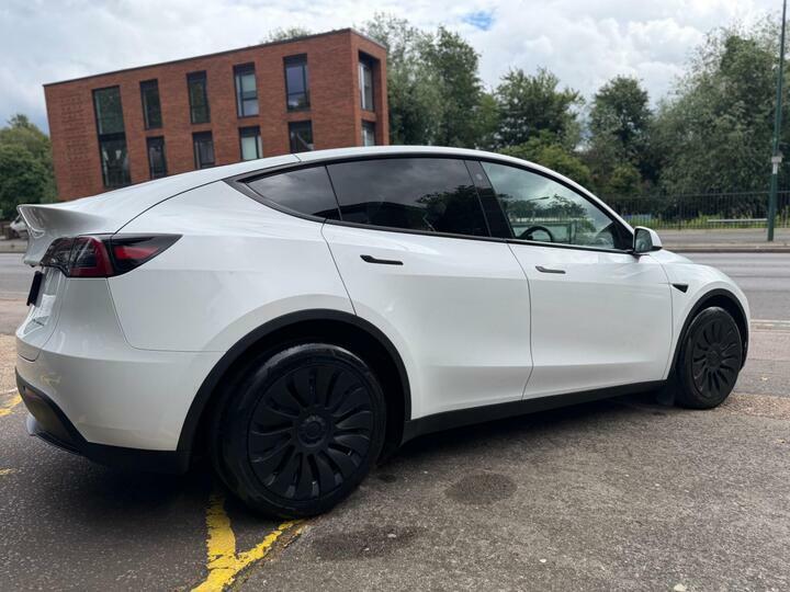 Tesla Model Y Dual Motor Long Range 4Wde White #6