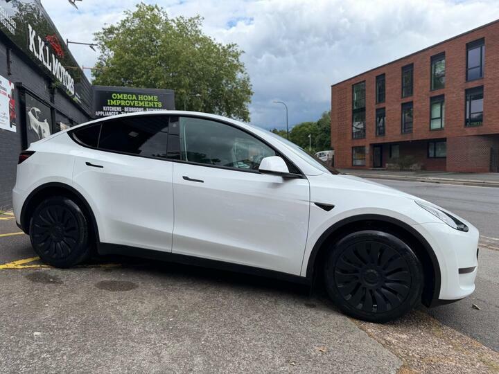 Tesla Model Y Dual Motor Long Range 4Wde White #5