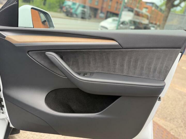 Tesla Model Y Suv Rwd 346 Ps Blue #19