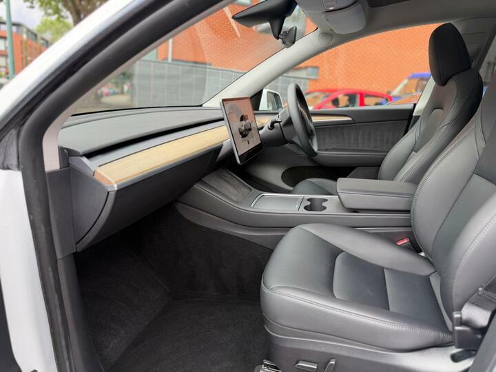 Tesla Model Y Suv Rwd 346 Ps Blue #32
