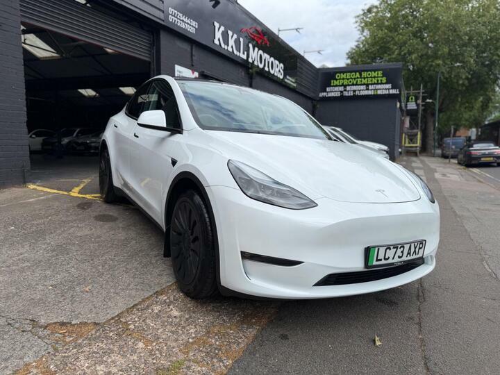 Tesla Model Y Dual Motor Long Range 4Wde White #3