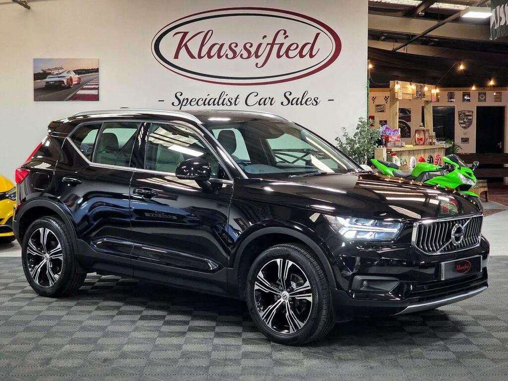 Volvo XC40 Suv 1.5 T3 Inscription Pro Euro 6 Ss DX70LSZ Black