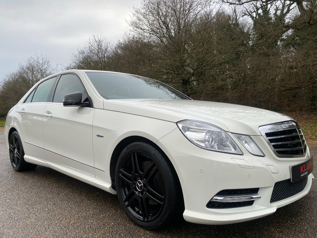 Mercedes-Benz E Class 3.5 E350 V6 Blueefficiency Avantgarde Saloon P White