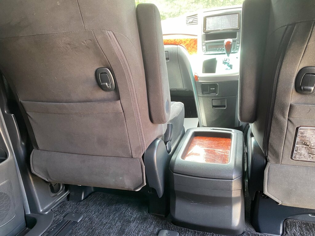 Toyota Alphard 2.4 7-Seater Mpv #41