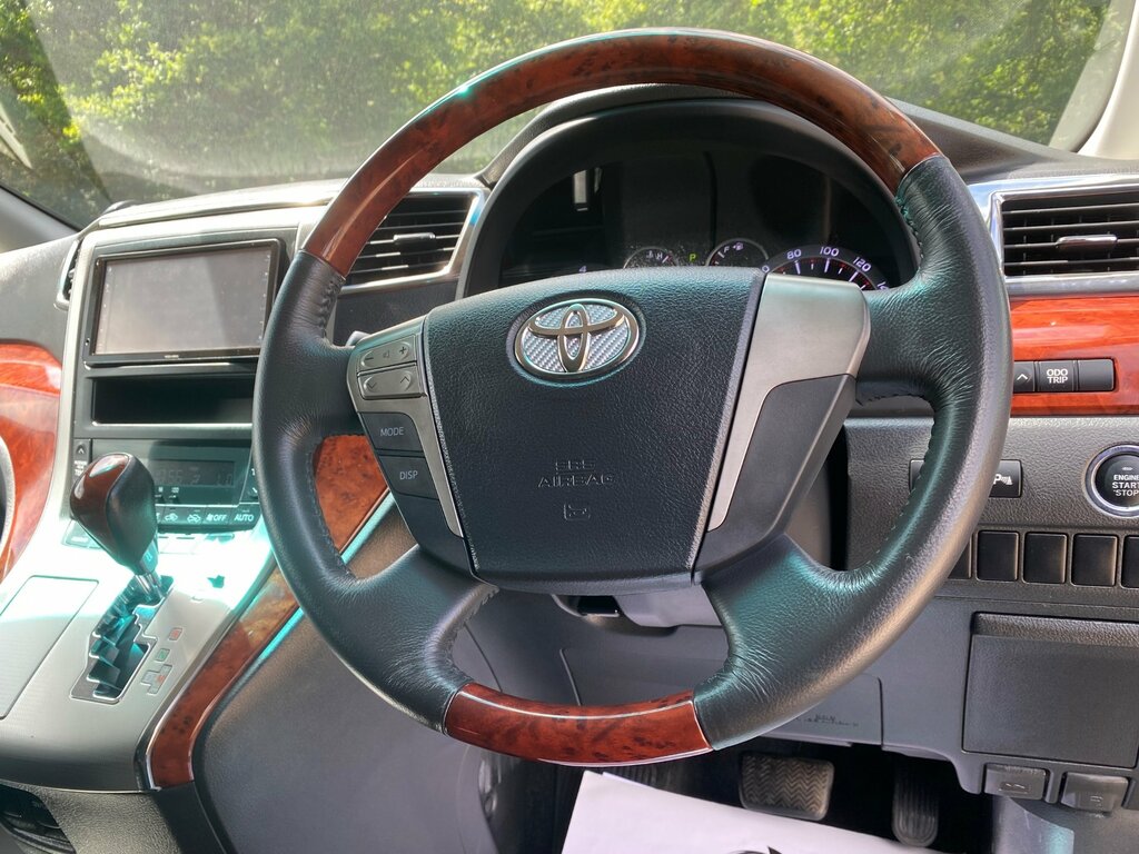 Toyota Alphard 2.4 7-Seater Mpv #23