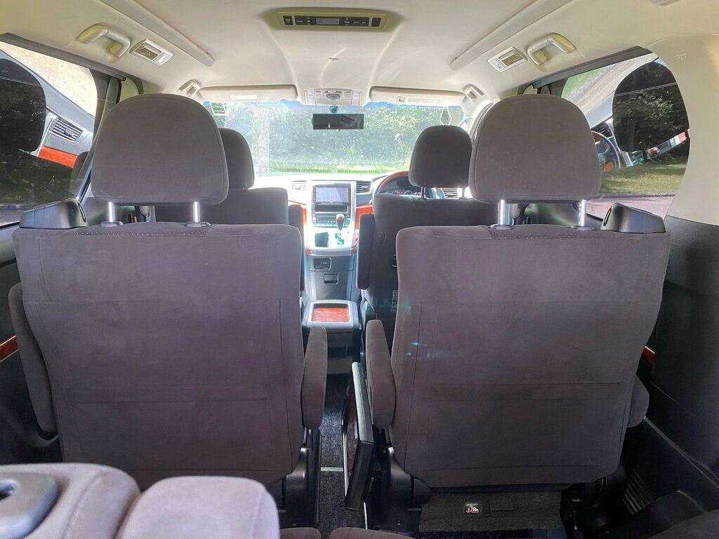 Toyota Alphard 2.4 7-Seater Mpv #46