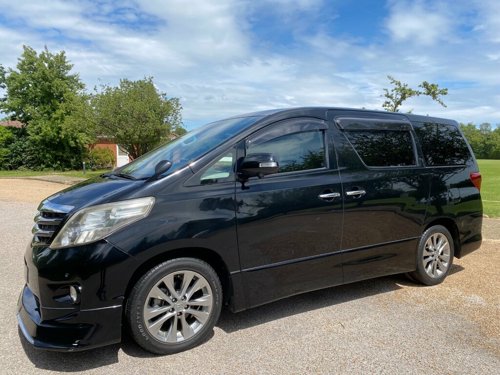 Toyota Alphard 2.4 7-Seater Mpv #10