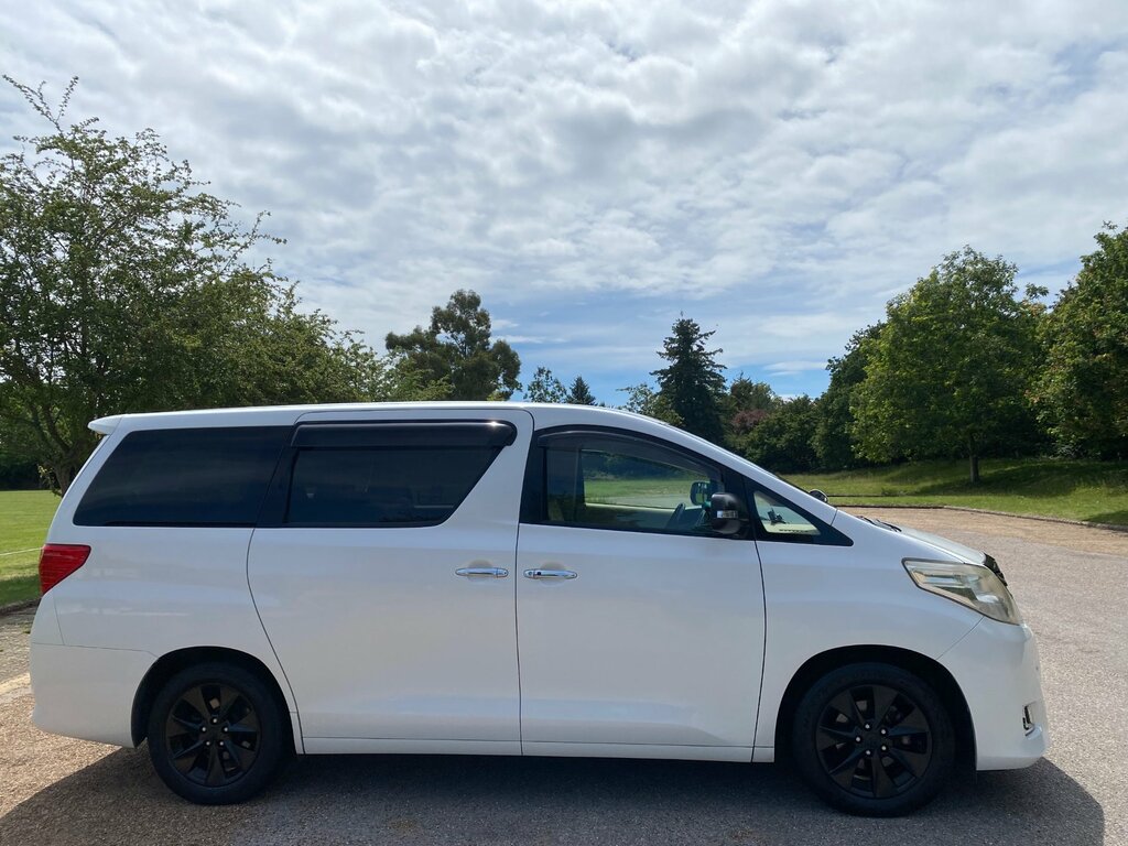 Toyota Alphard 240 G 2.4 8 Seats Mpv White #3