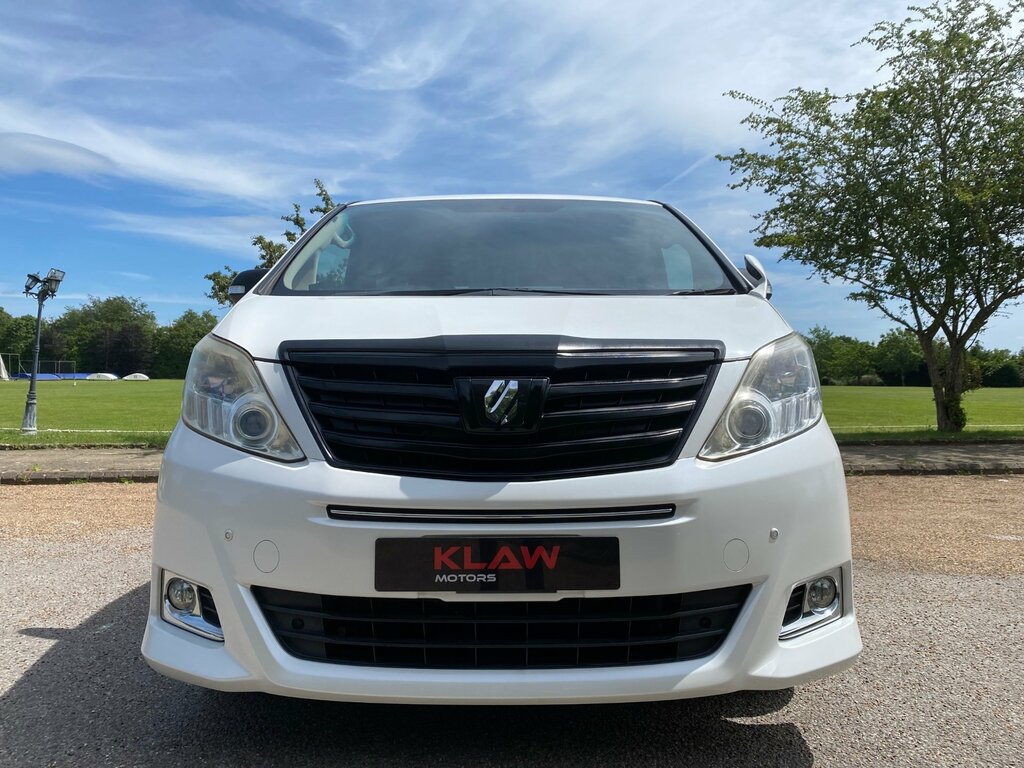 Toyota Alphard 240 G 2.4 8 Seats Mpv White #4