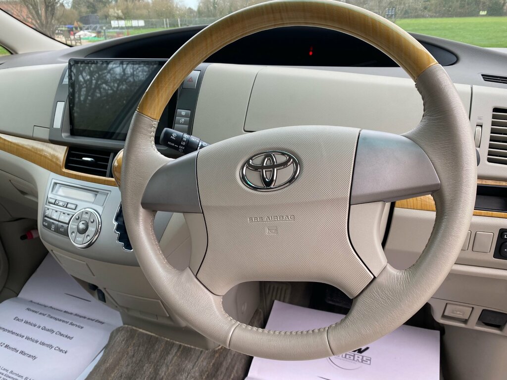 Toyota Estima Mpv Black #36