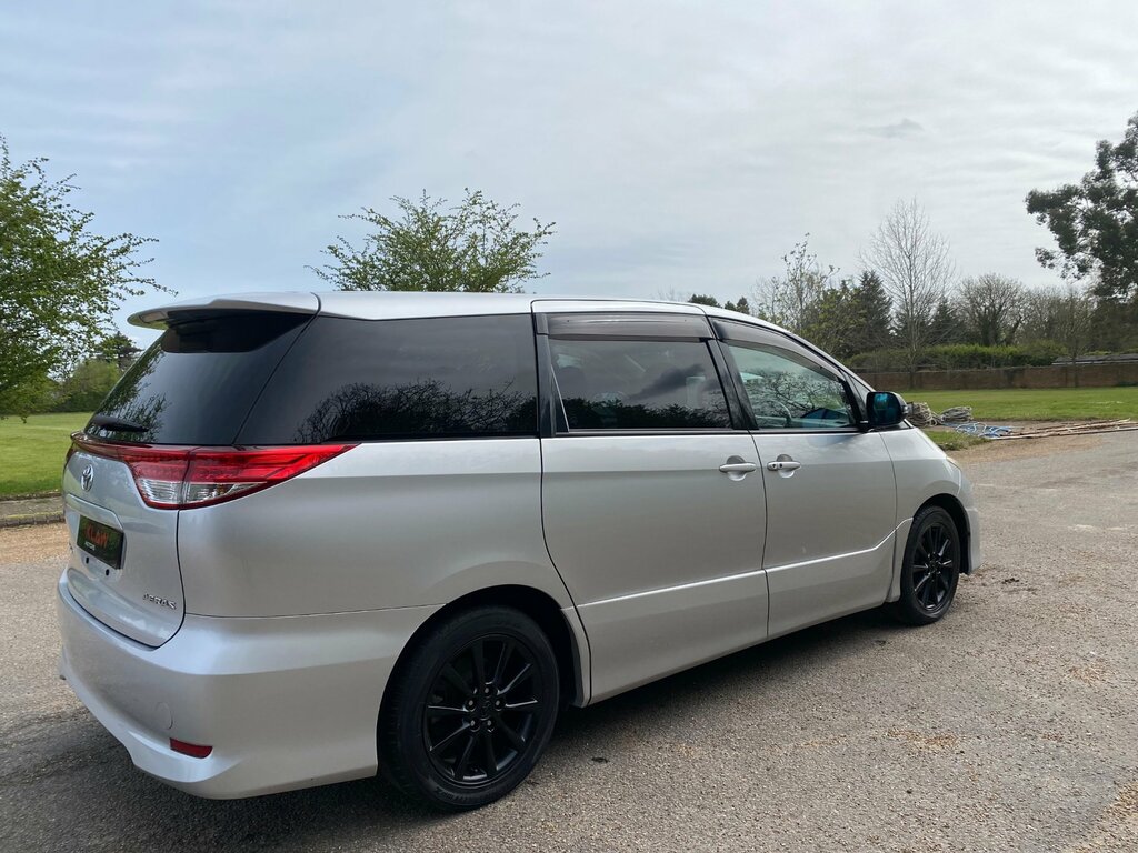 Toyota Estima Suv 200959 White #34