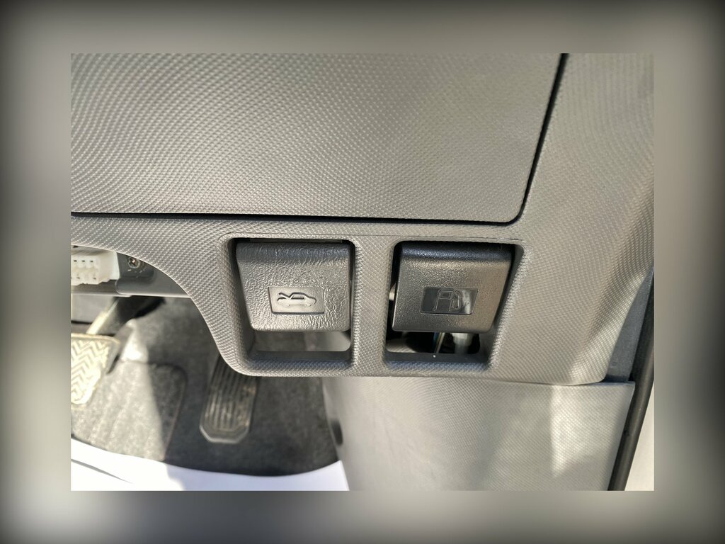 Toyota Estima Suv 200959 White #26