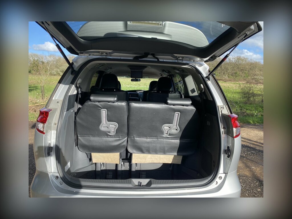 Toyota Estima Suv 200959 White #23