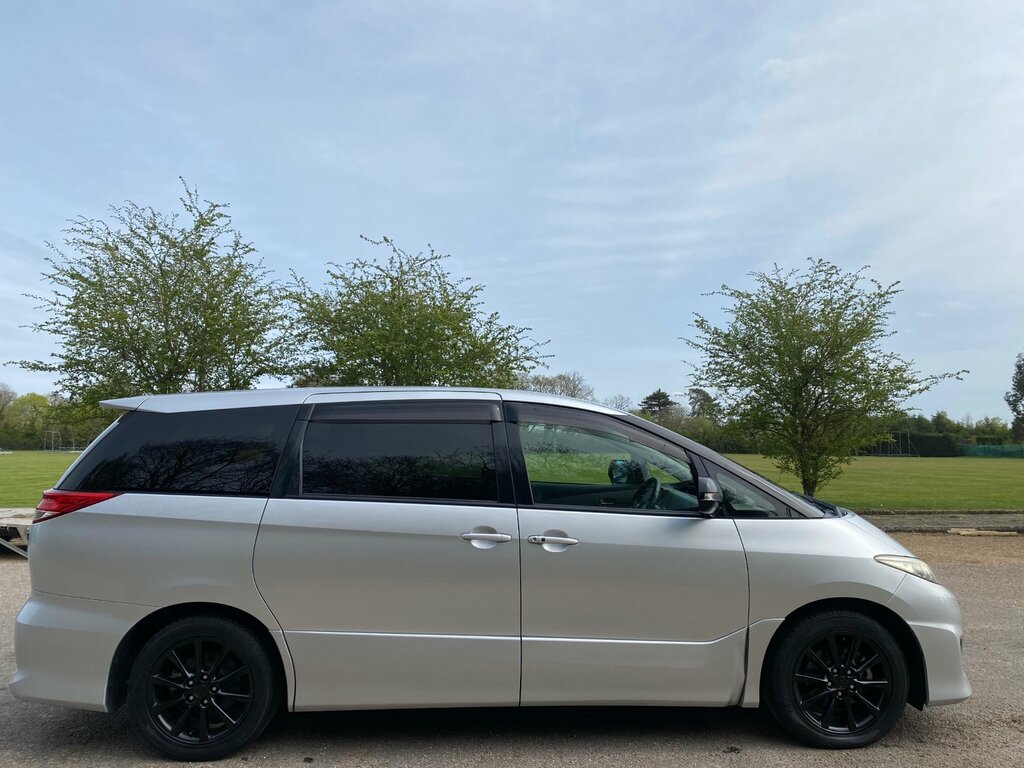 Toyota Estima Suv 200959 White #35