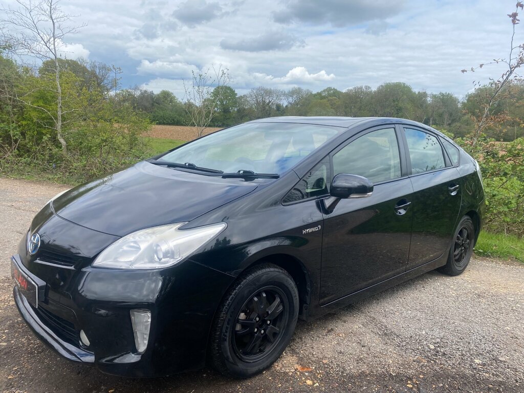 Toyota Prius 1.8 Vvt-h T3 Hatchback Hybrid Cvt Euro Black #6