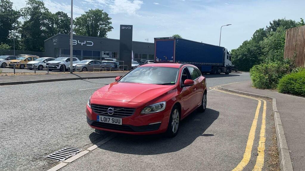 Volvo V60 Estate 2.0 T4 Se Nav Euro 6 Ss 201717 Red #3