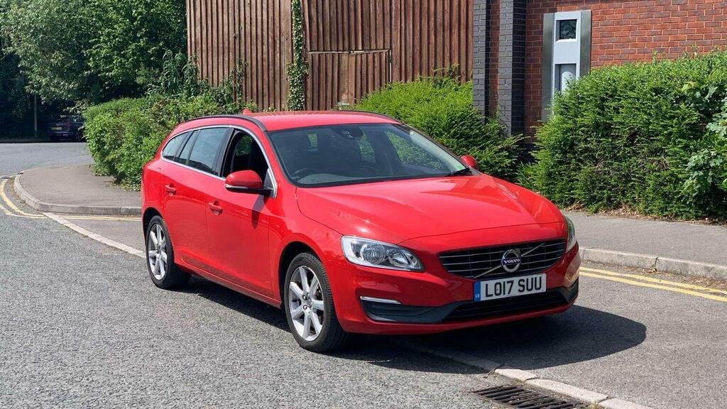 Volvo V60 Estate 2.0 T4 Se Nav Euro 6 Ss 201717 Red