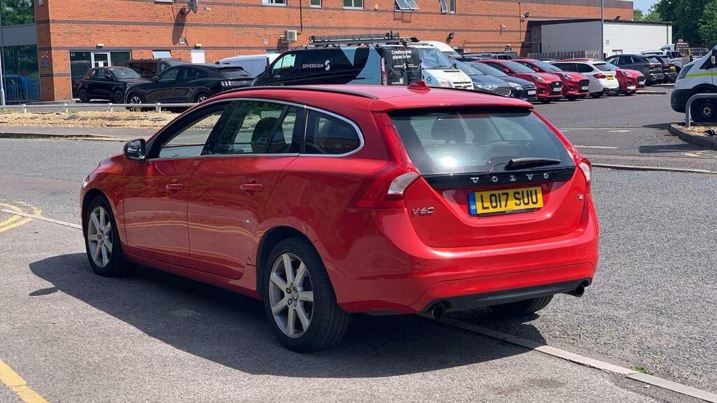 Volvo V60 Estate 2.0 T4 Se Nav Euro 6 Ss 201717 Red #4