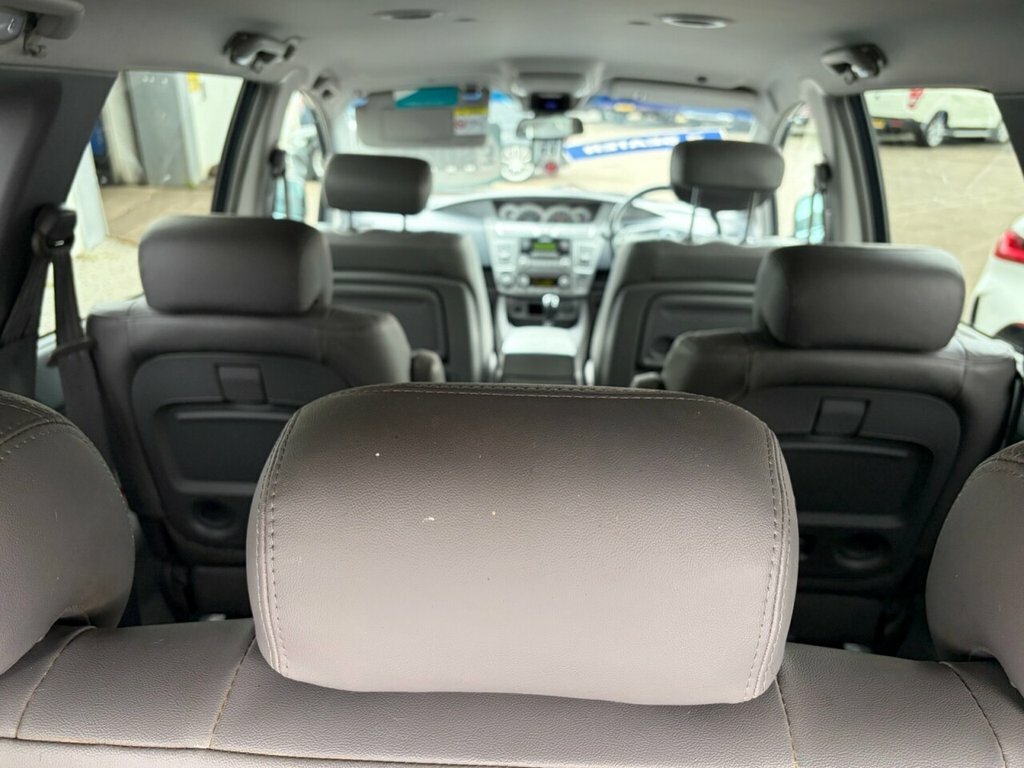 SsangYong Turismo Ex Red #11