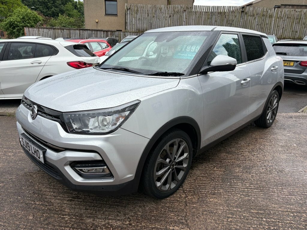 SsangYong Tivoli 1.6L Ultimate Silver #4