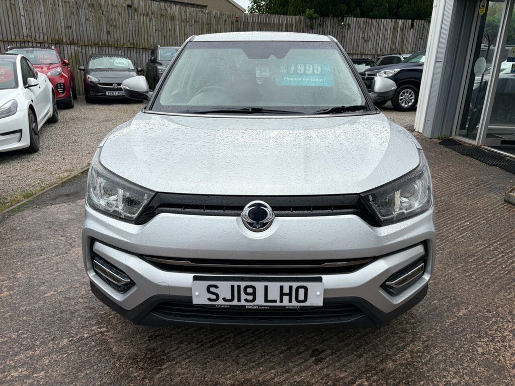 SsangYong Tivoli 1.6L Ultimate Silver #2