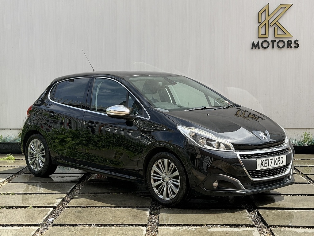 Peugeot 208 1.2 Puretech Allure Hatchback Eu Black