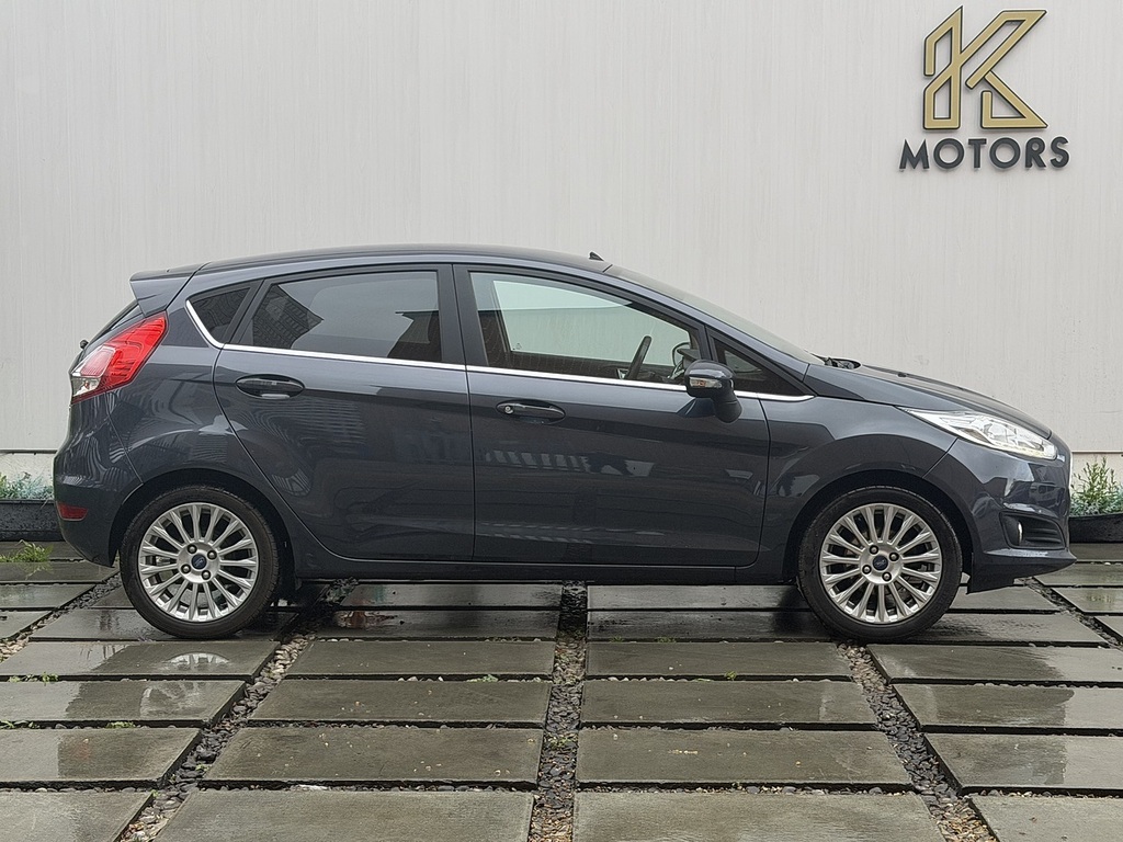 Ford Fiesta 1.0T Ecoboost Titanium Hatchback LO63XBG Grey #3
