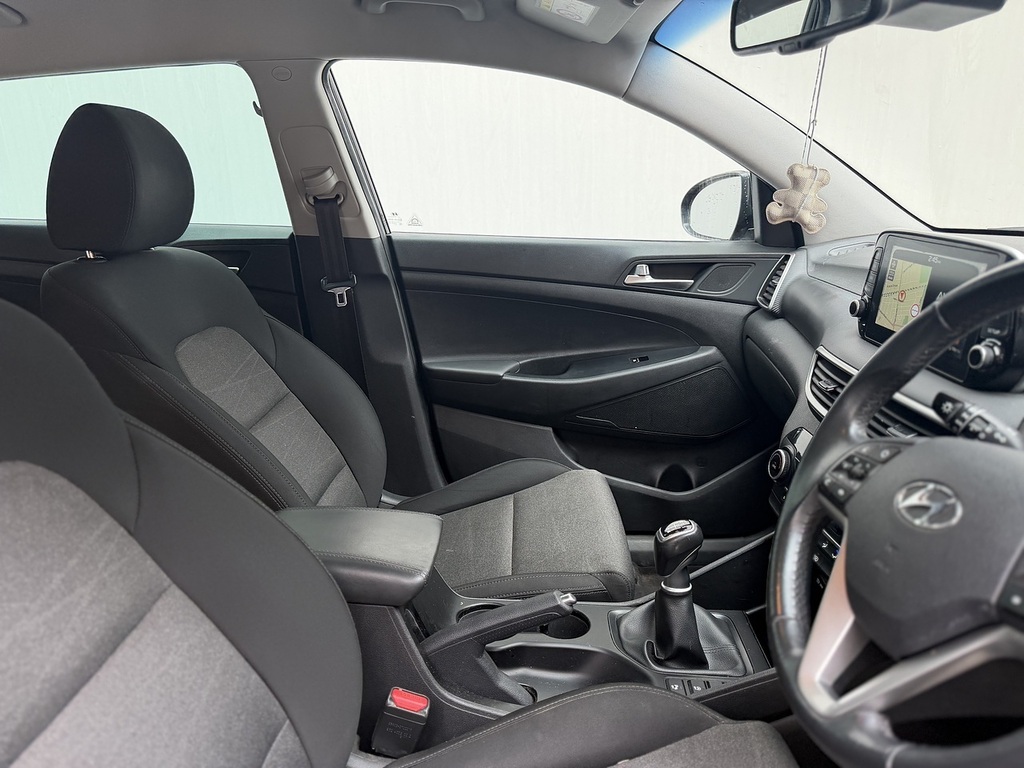 Hyundai Tucson 1.6 Gdi Se Nav Suv Euro 6 Ss CN19UEB Black #6