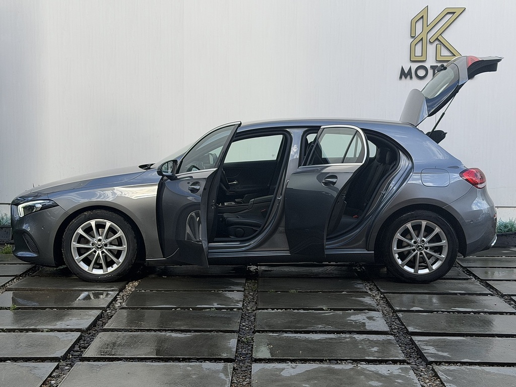 Mercedes-Benz A Class 1.5 A180d Se Executive Hatchback Manu Grey #29