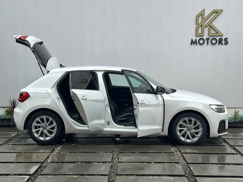 Audi A1 1.0 Tfsi 30 Sport Sportback Euro White #4