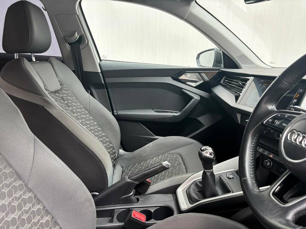 Audi A1 1.0 Tfsi 30 Sport Sportback Euro White #6