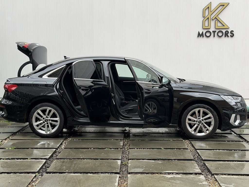 Audi A3 Tfsi Sport Black #4