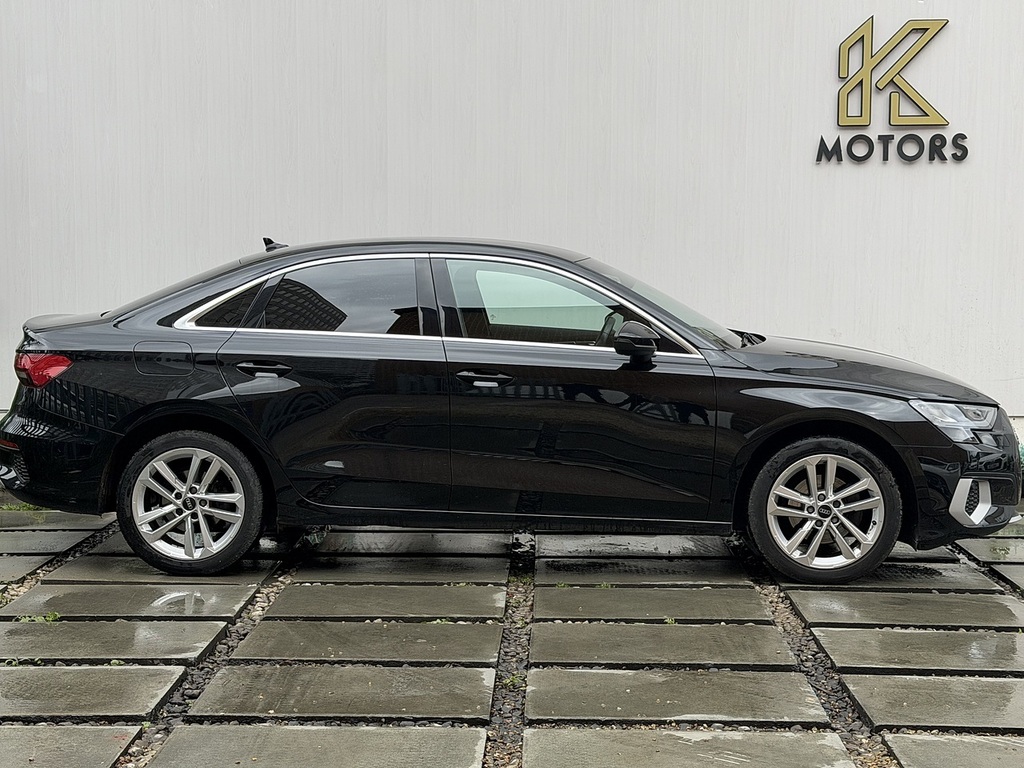 Audi A3 Tfsi Sport Black #3