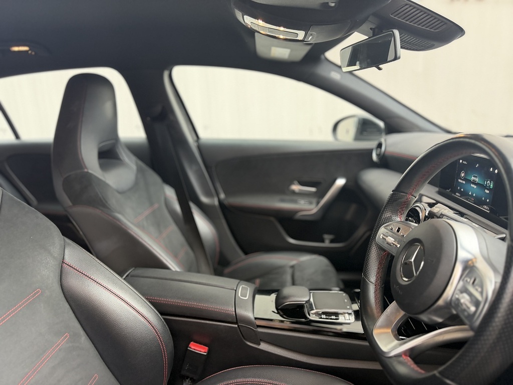 Mercedes-Benz A Class 1.3 A200 Amg Line Hatchback 7G-dct Euro GU68XVX Black #6