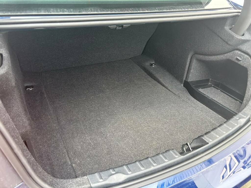 BMW 3 Series Saloon 320D Blue #25