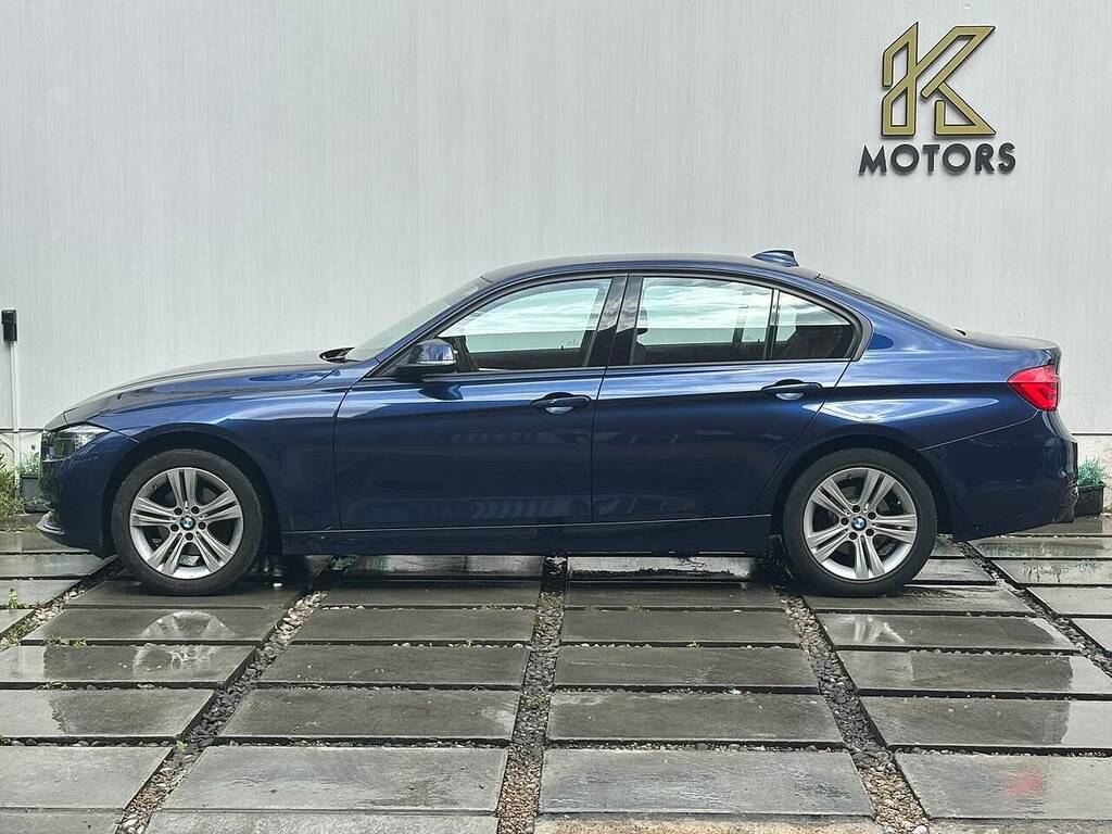 BMW 3 Series Saloon 320D Blue #24
