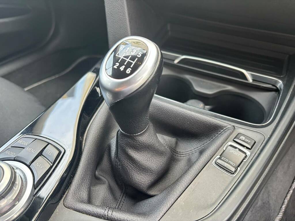 BMW 3 Series Saloon 320D Blue #17