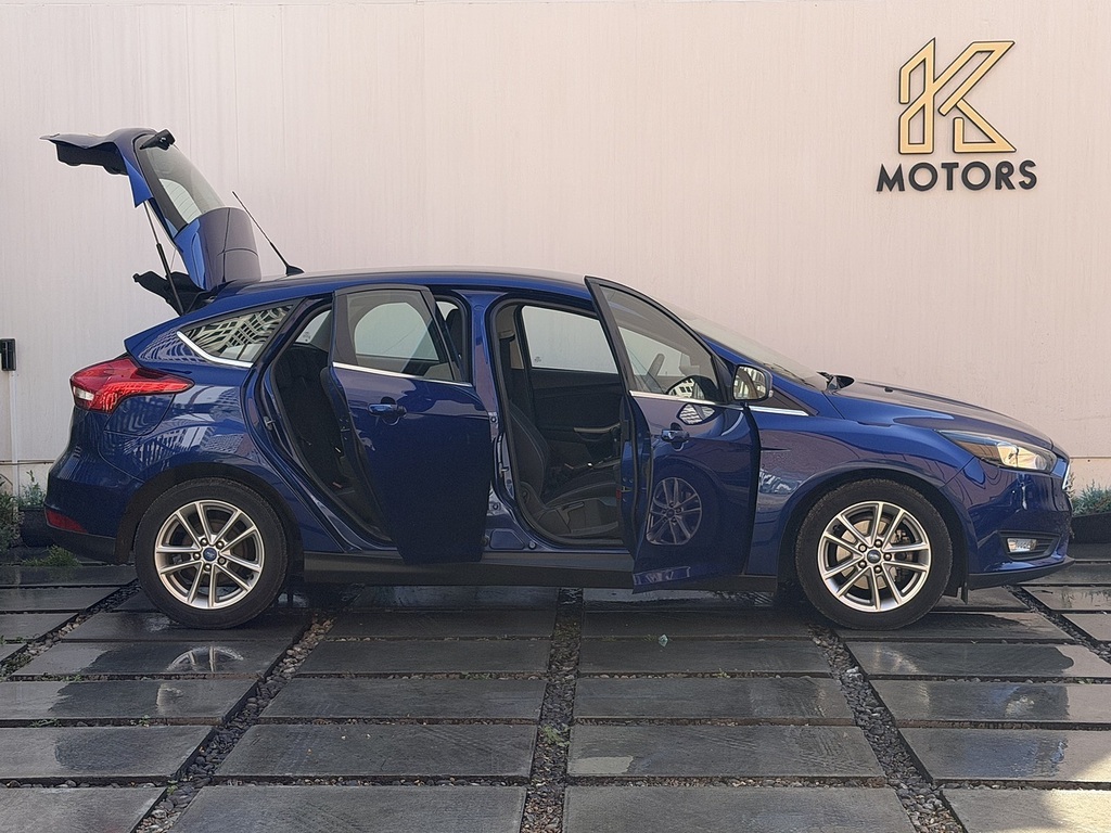 Ford Focus 1.0T Ecoboost Zetec Hatchback Eu Blue #4